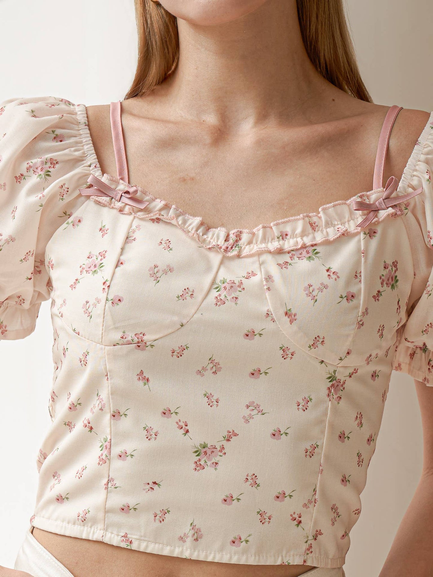 Delicate Floral Puff Sleeve Top