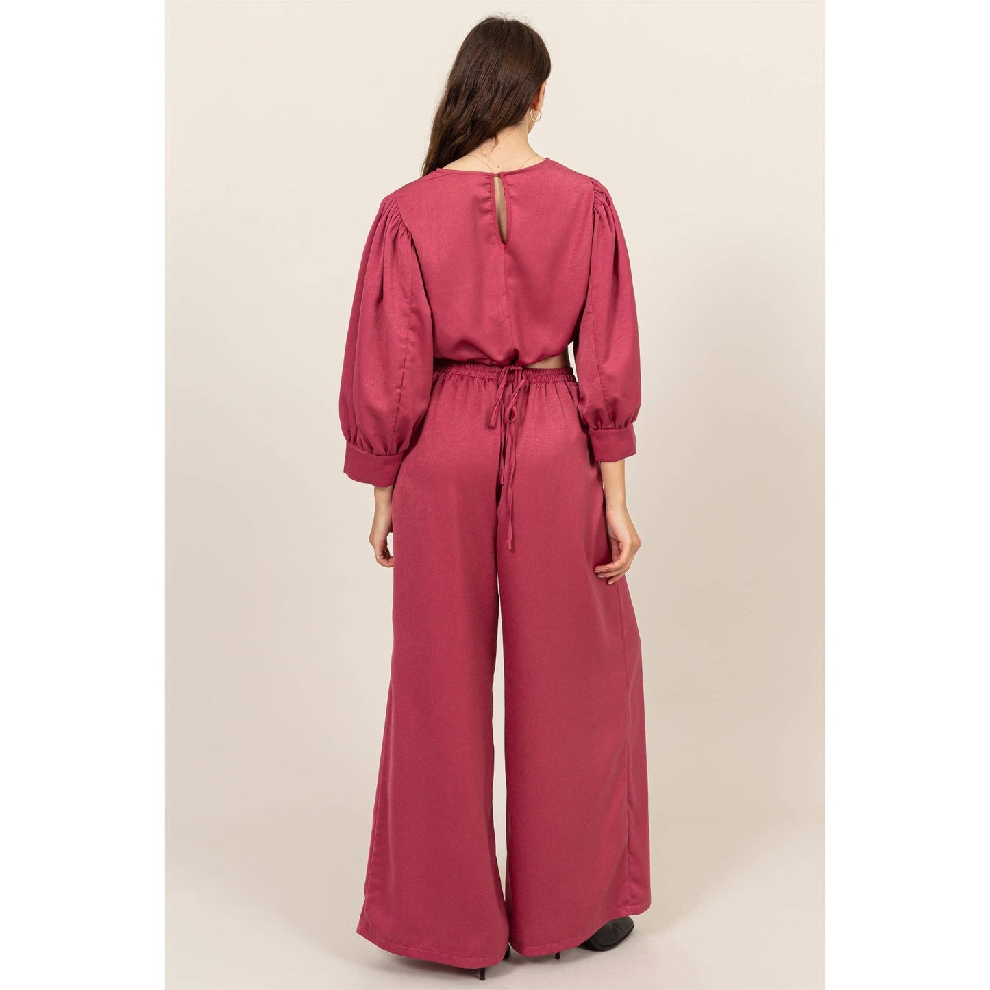 SET-SATIN CROP TOP AND PANTS SET