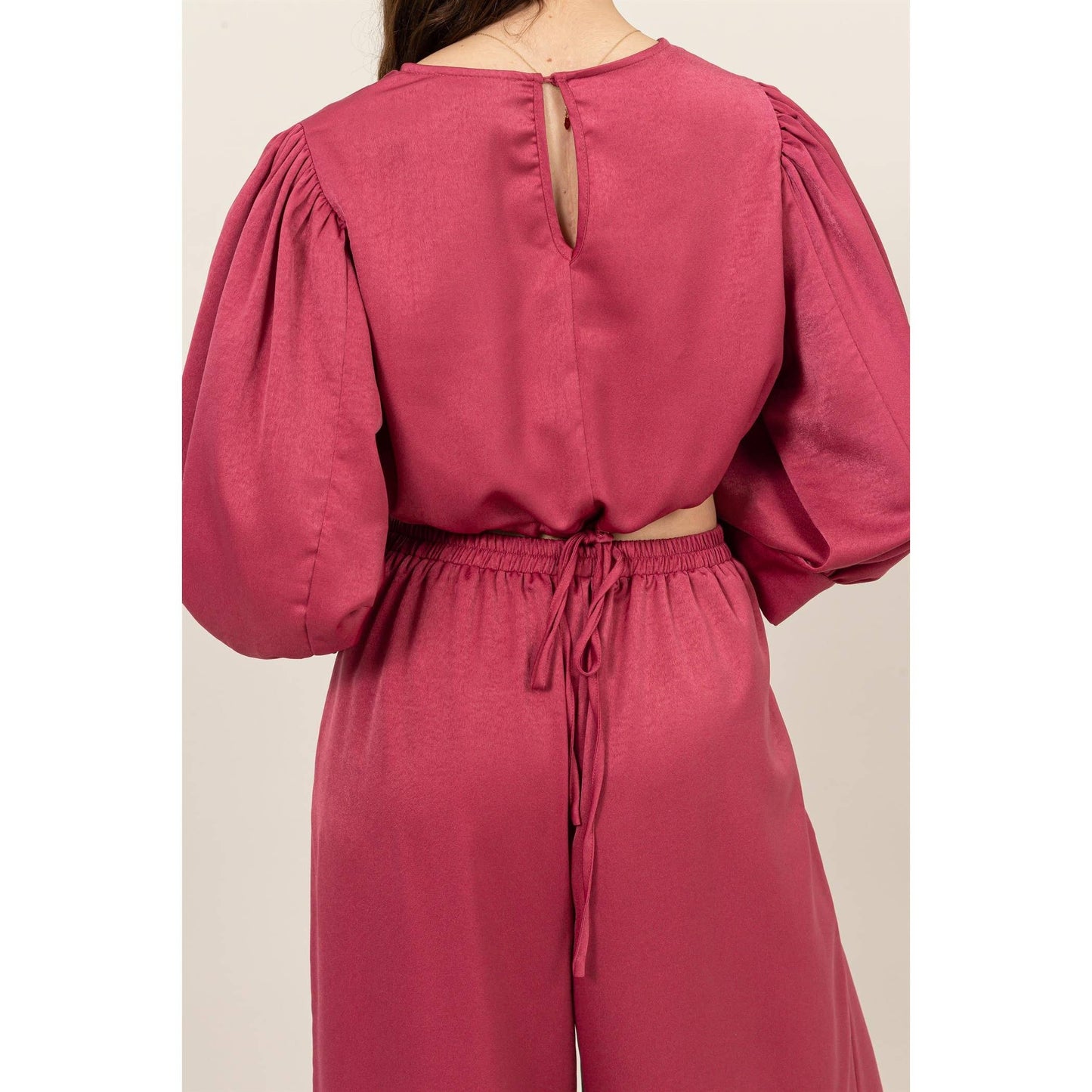 SET-SATIN CROP TOP AND PANTS SET