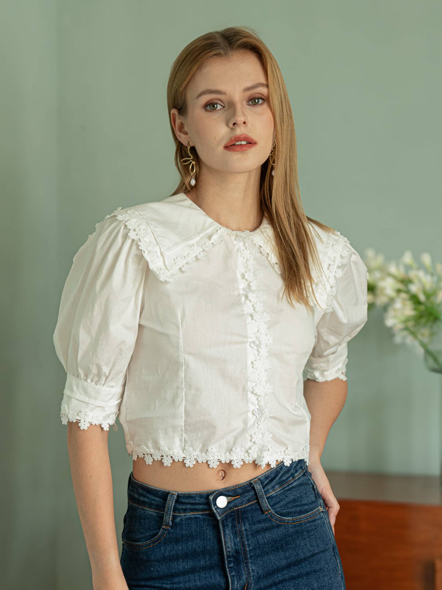 Vintage Floral Lace Trim Blouse