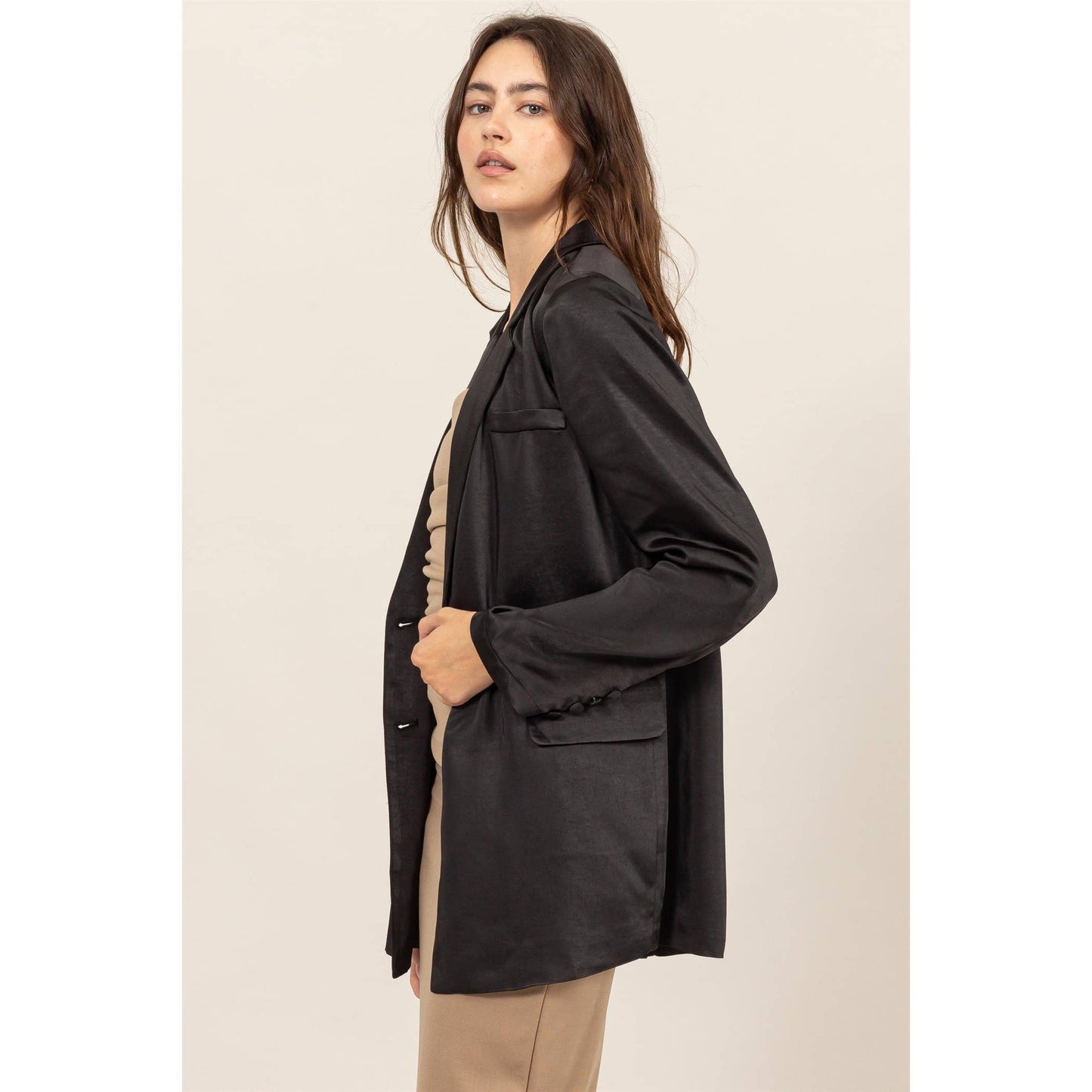 LONG SLEEVE OVERSIZED SATIN BLAZER