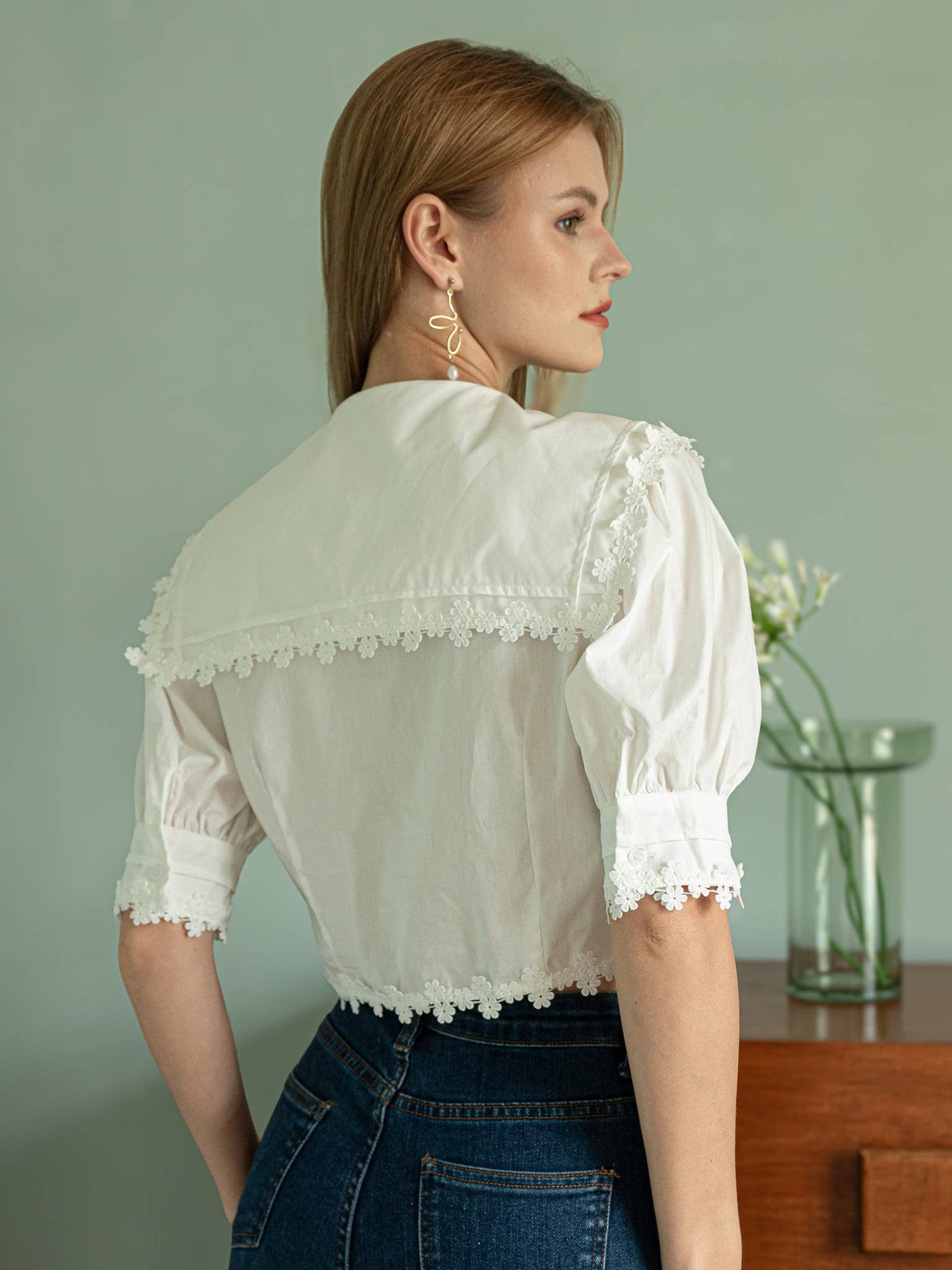 Vintage Floral Lace Trim Blouse