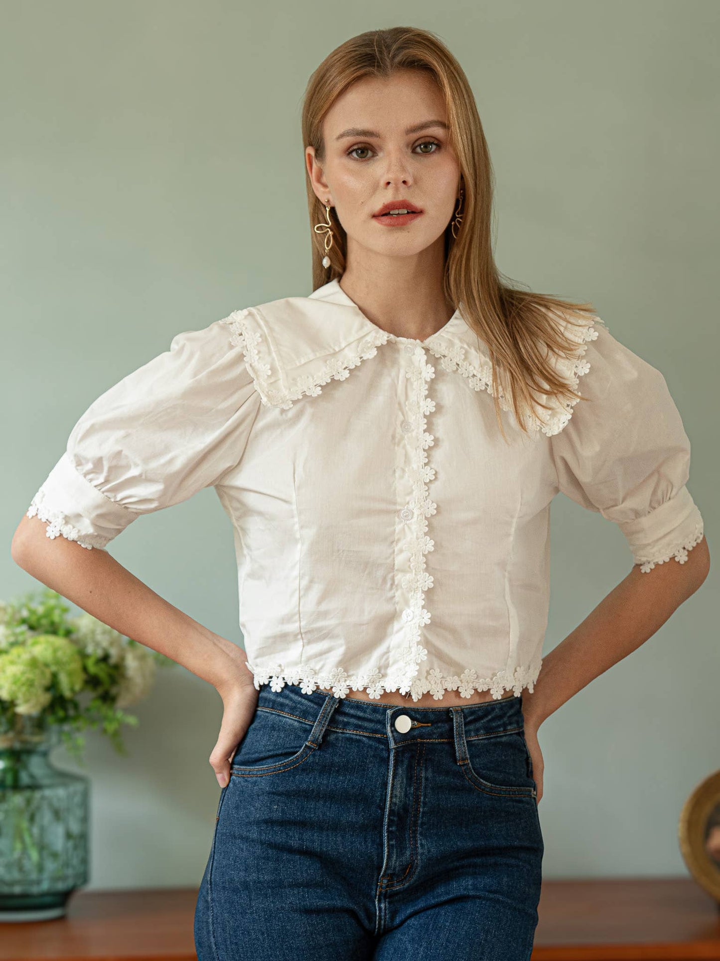 Vintage Floral Lace Trim Blouse
