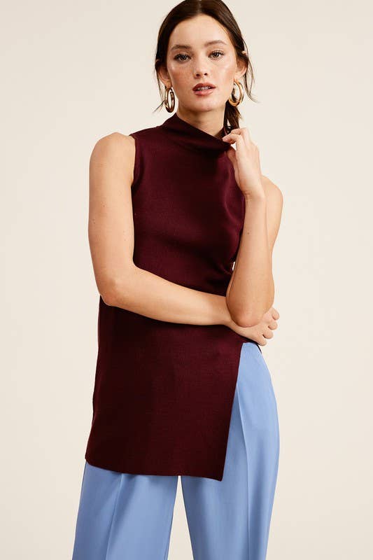 SOFT KNIT FRONT SIDE HIGH SLIT MOCK NECK SWEATER