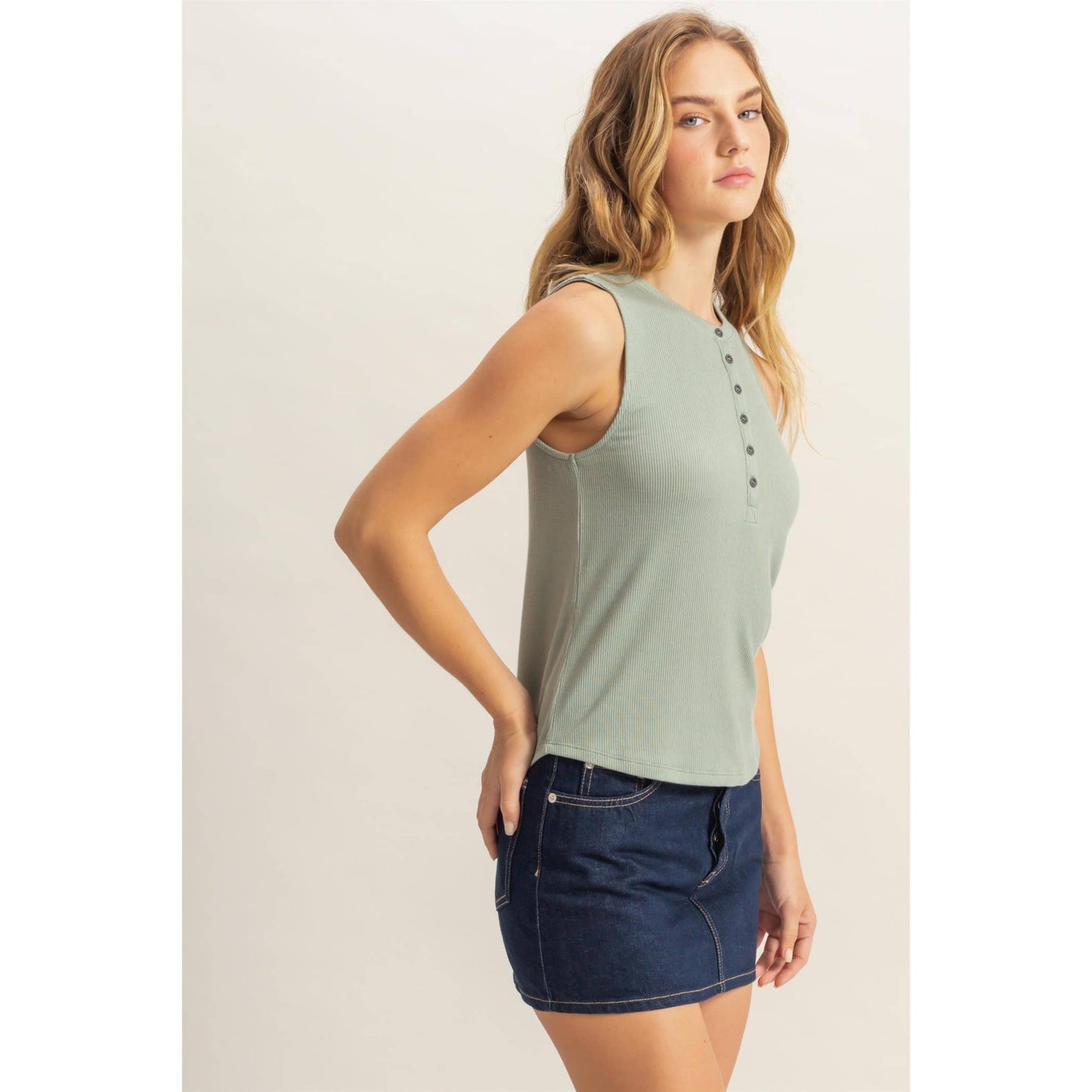 Sleeveless Snap Button Detail Top