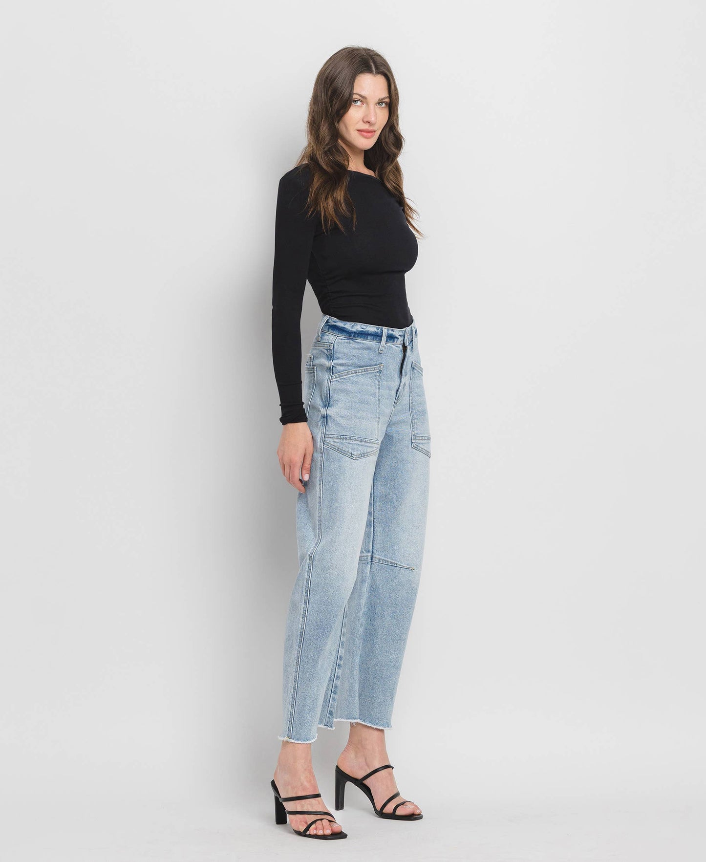 SUPER HIGH RISE BARREL JEANS V3575