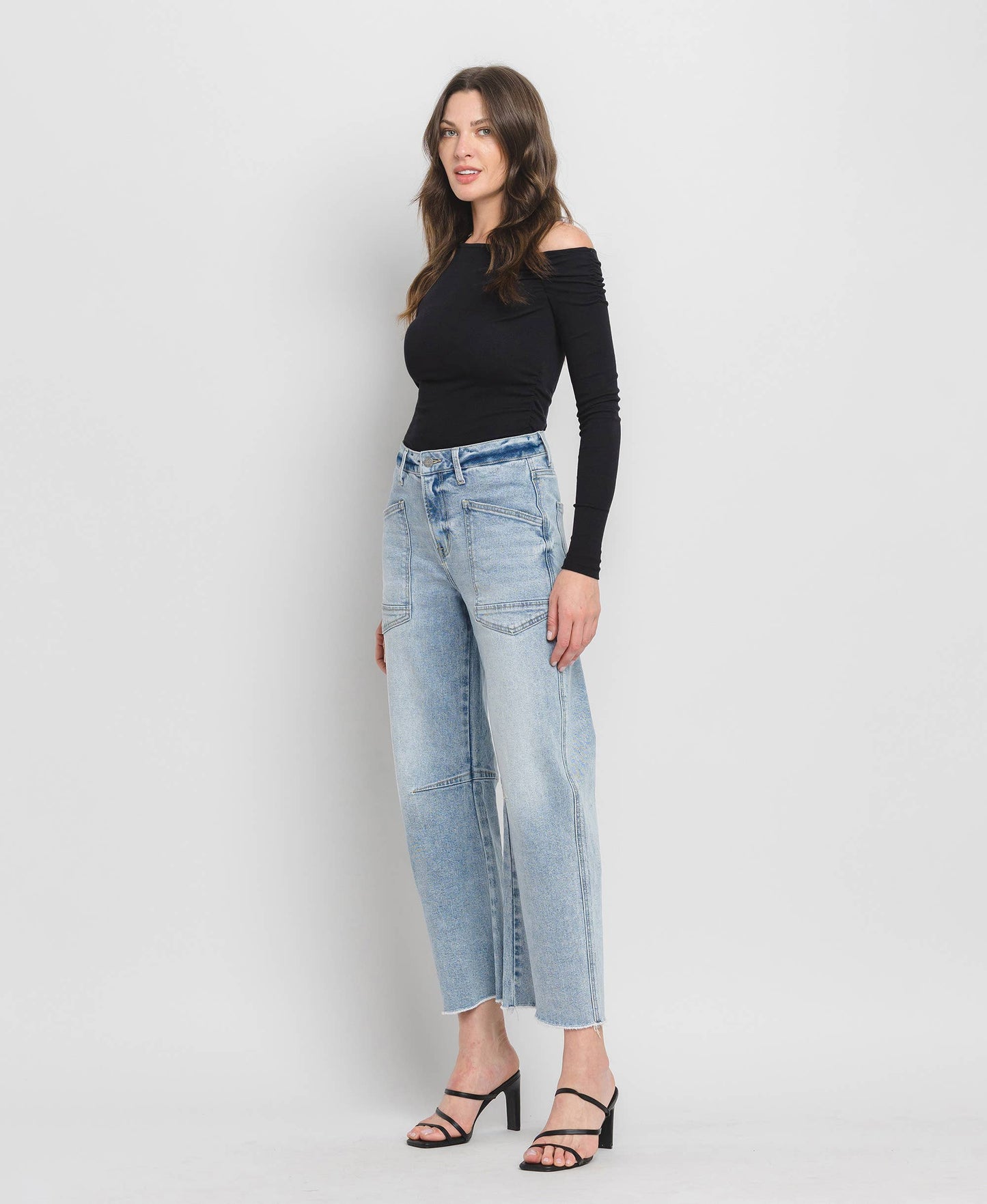 SUPER HIGH RISE BARREL JEANS V3575